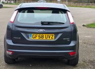 FORD FOCUS 1.6 Zetec Hatchback 5dr Petrol Manual (159 gkm, 99 bhp)