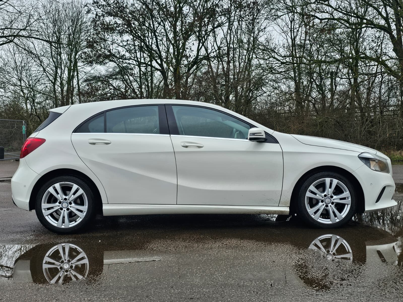 MERCEDES-BENZ A CLASS A180d Sport Executive 5dr