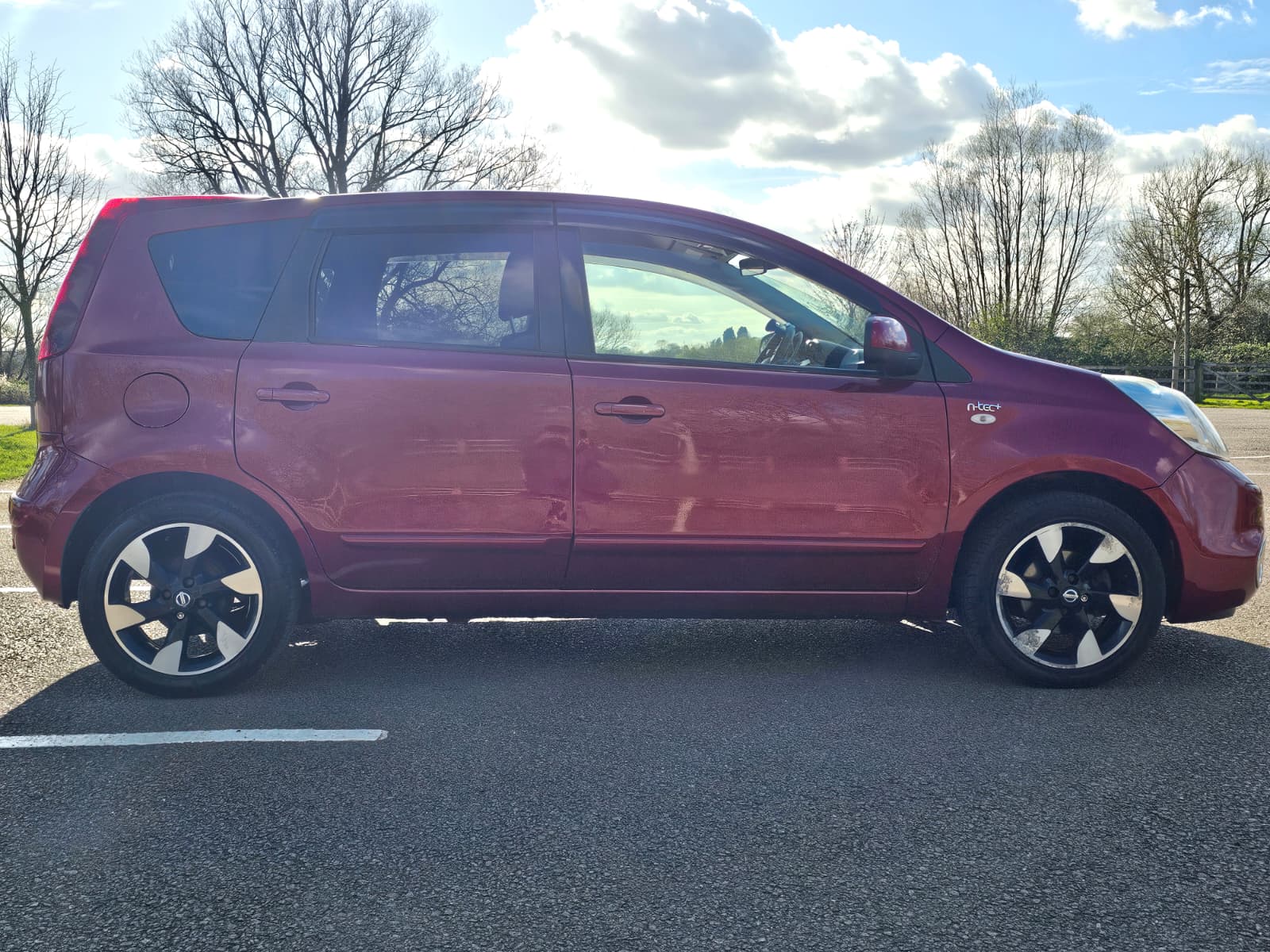 Nissan Note 1.6 16V n-tec+ Hatchback 5dr Petrol Auto Euro 5