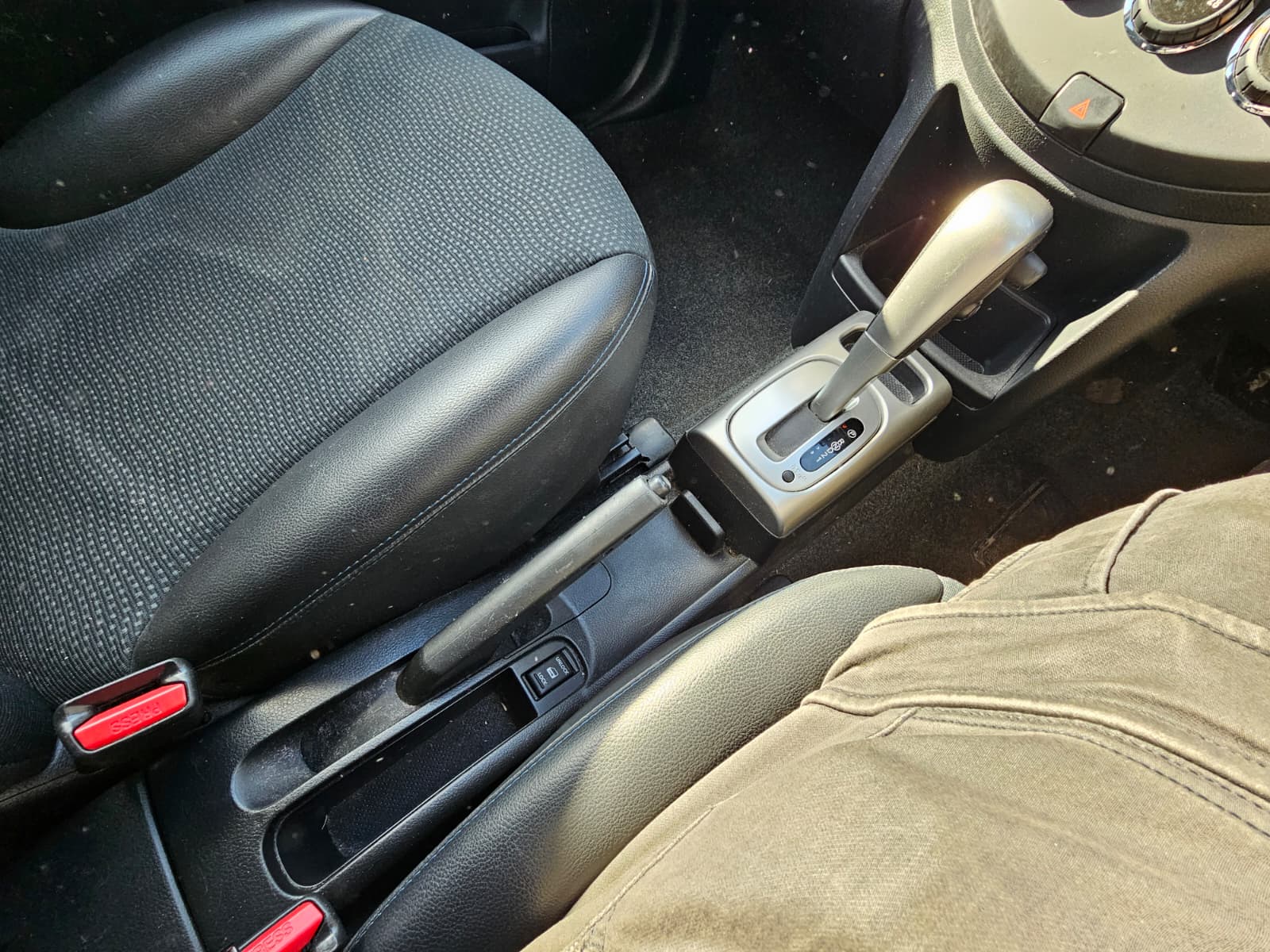 Nissan Note 1.6 16V n-tec+ Hatchback 5dr Petrol Auto Euro 5