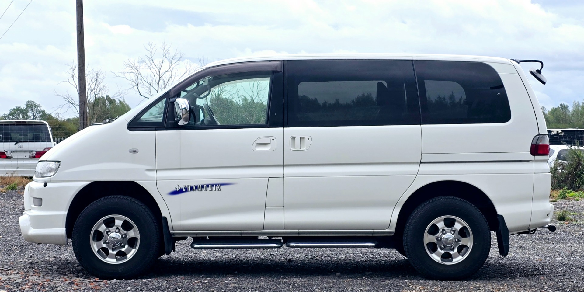 MITSUBISHI DELICA