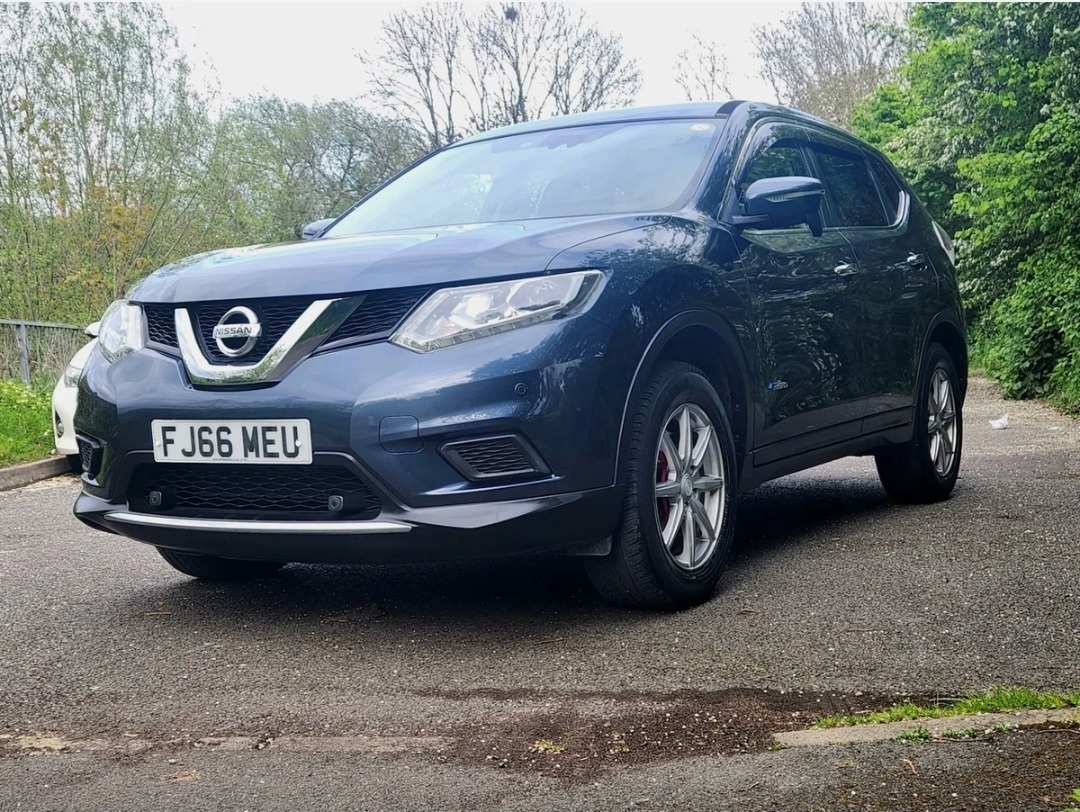 NISSAN X-TRAIL