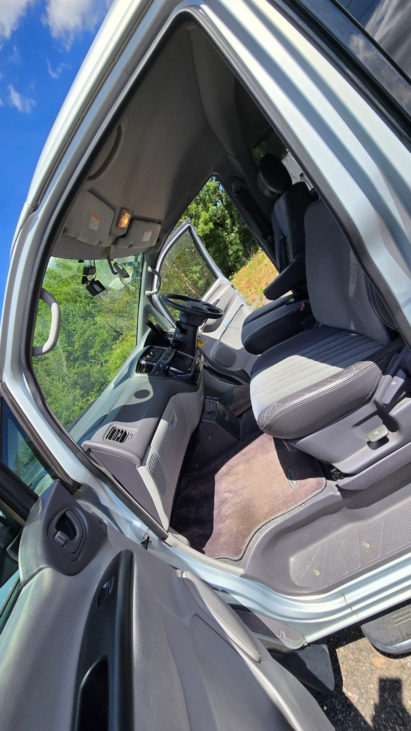 MITSUBISHI DELICA