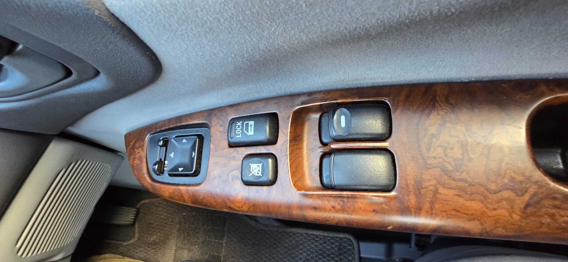 MITSUBISHI L400 ACTIVE FIELD EDITION