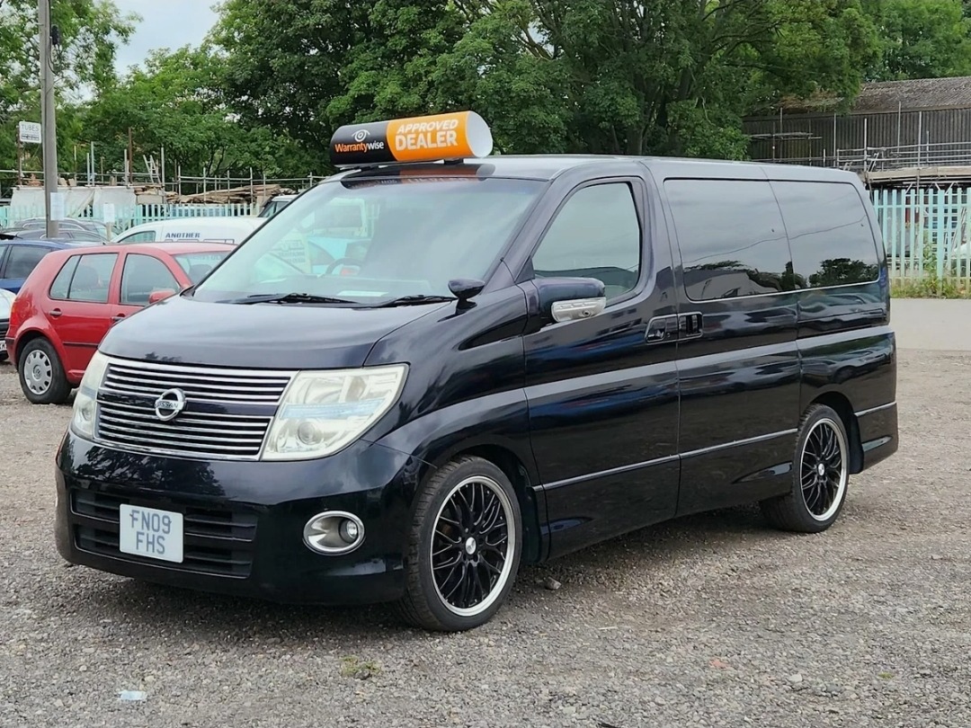 NISSAN ELGRAND