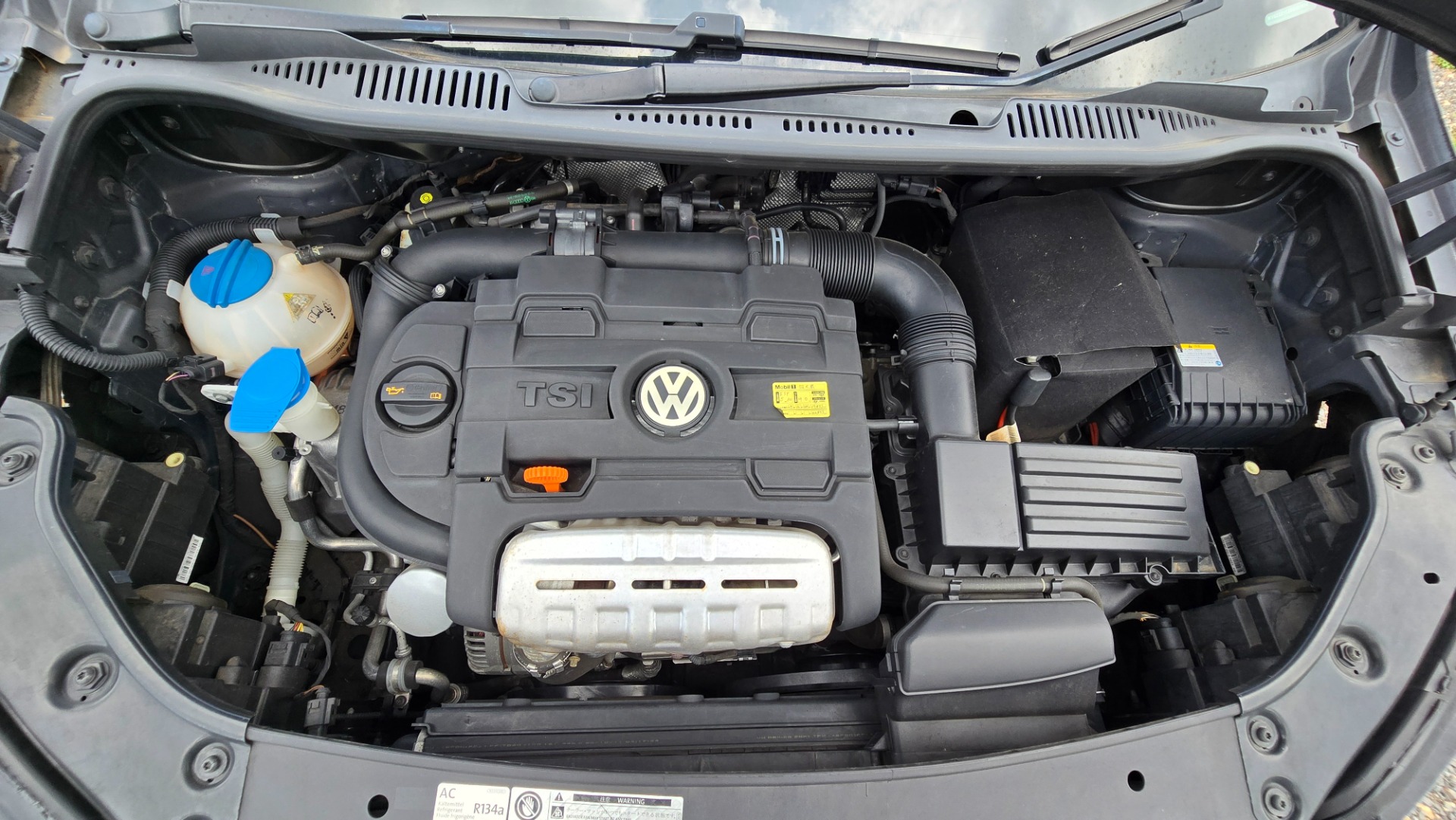 VOLKSWAGEN Touran