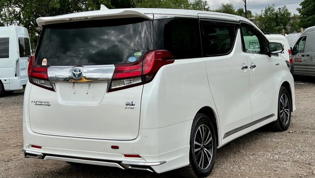 TOYOTA ALPHARD