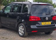 VOLKSWAGEN Touran