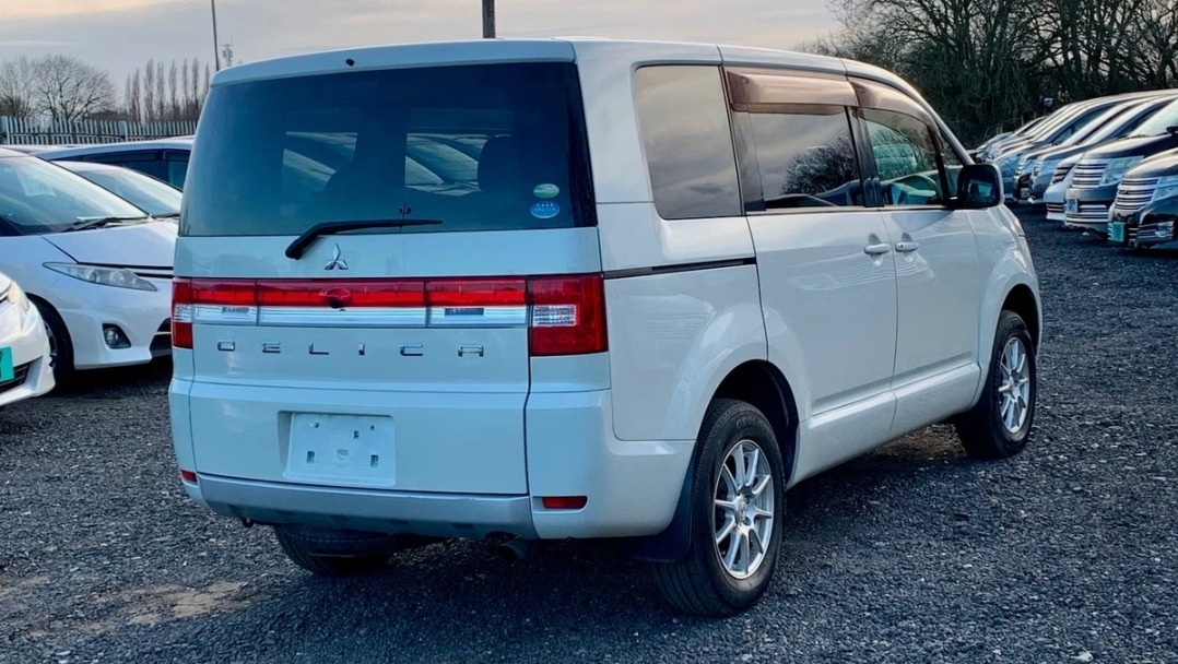 MITSUBISHI DELICA