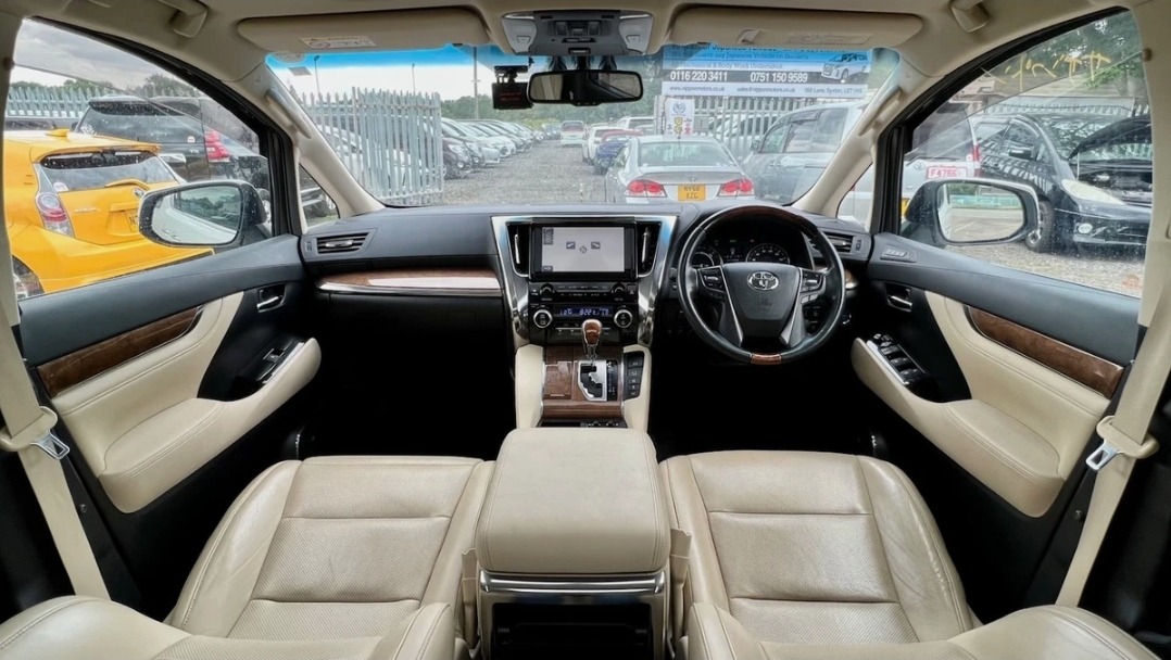 TOYOTA ALPHARD