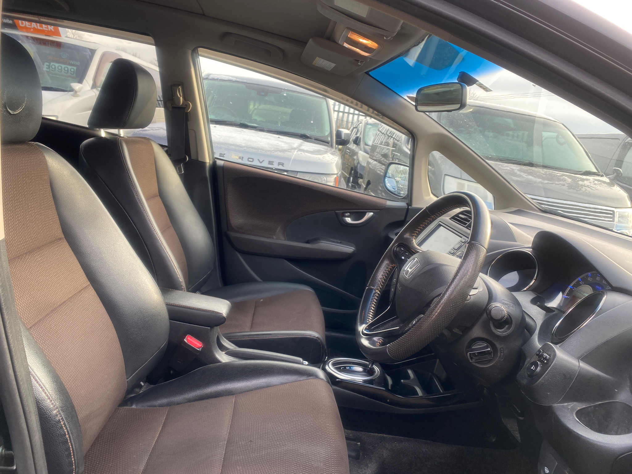 Honda Jazz Fit Shuttle