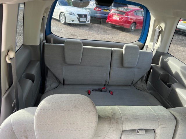 Honda Stepwagon 2.0 Automatic Power Sliding Doors 8 Seater MPV DVD + Navi