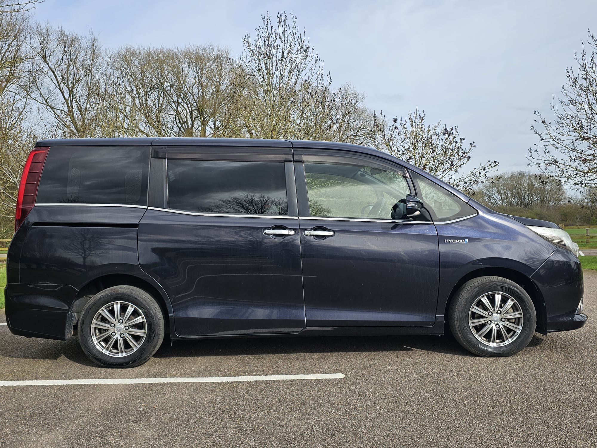 TOYOTA VOXY/ESQUIRE 1.8h Auto Euro 6 7 Seater Hybrid MPV Cruise Control Ulez Compliant