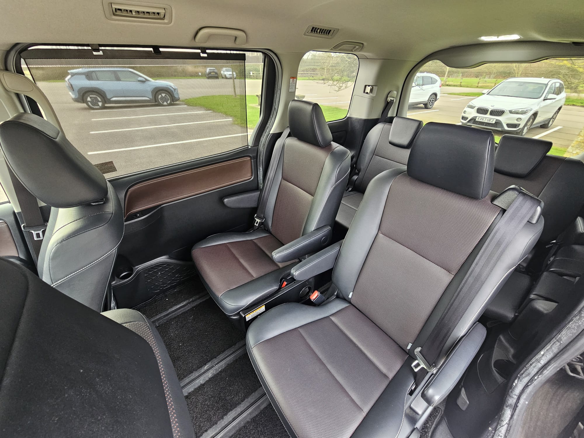 TOYOTA VOXY/ESQUIRE 1.8h Auto Euro 6 7 Seater Hybrid MPV Cruise Control Ulez Compliant