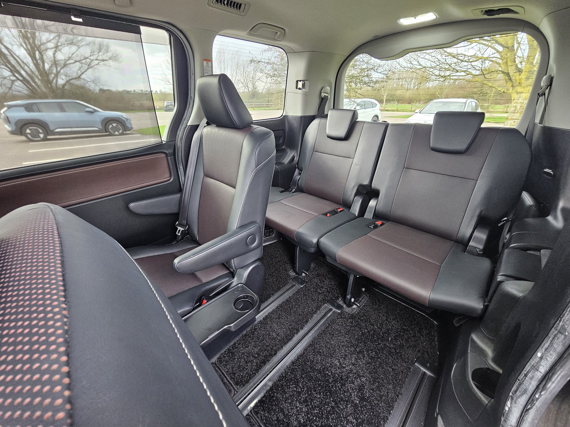 TOYOTA VOXY/ESQUIRE 1.8h Auto Euro 6 7 Seater Hybrid MPV Cruise Control Ulez Compliant