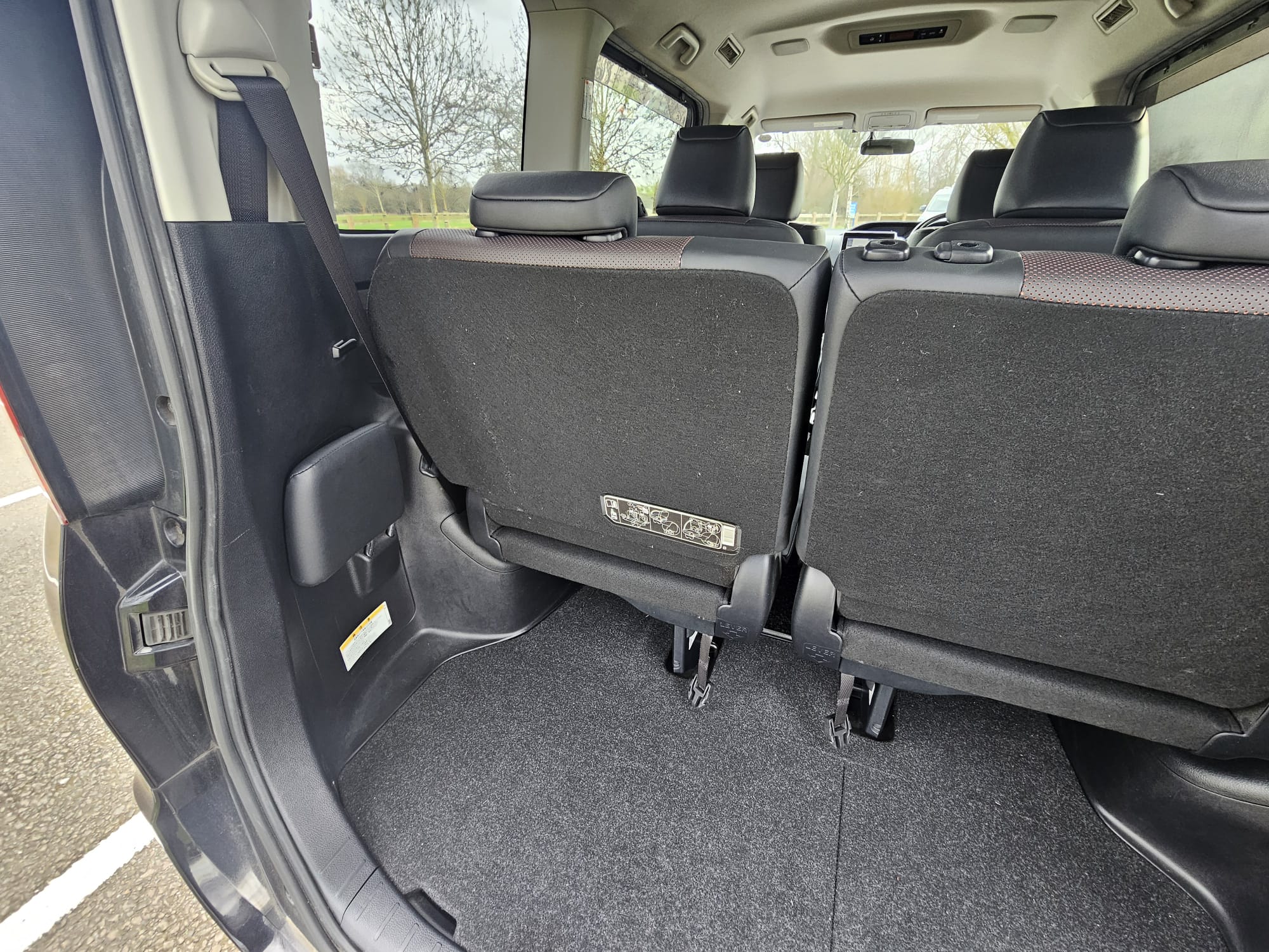 TOYOTA VOXY/ESQUIRE 1.8h Auto Euro 6 7 Seater Hybrid MPV Cruise Control Ulez Compliant