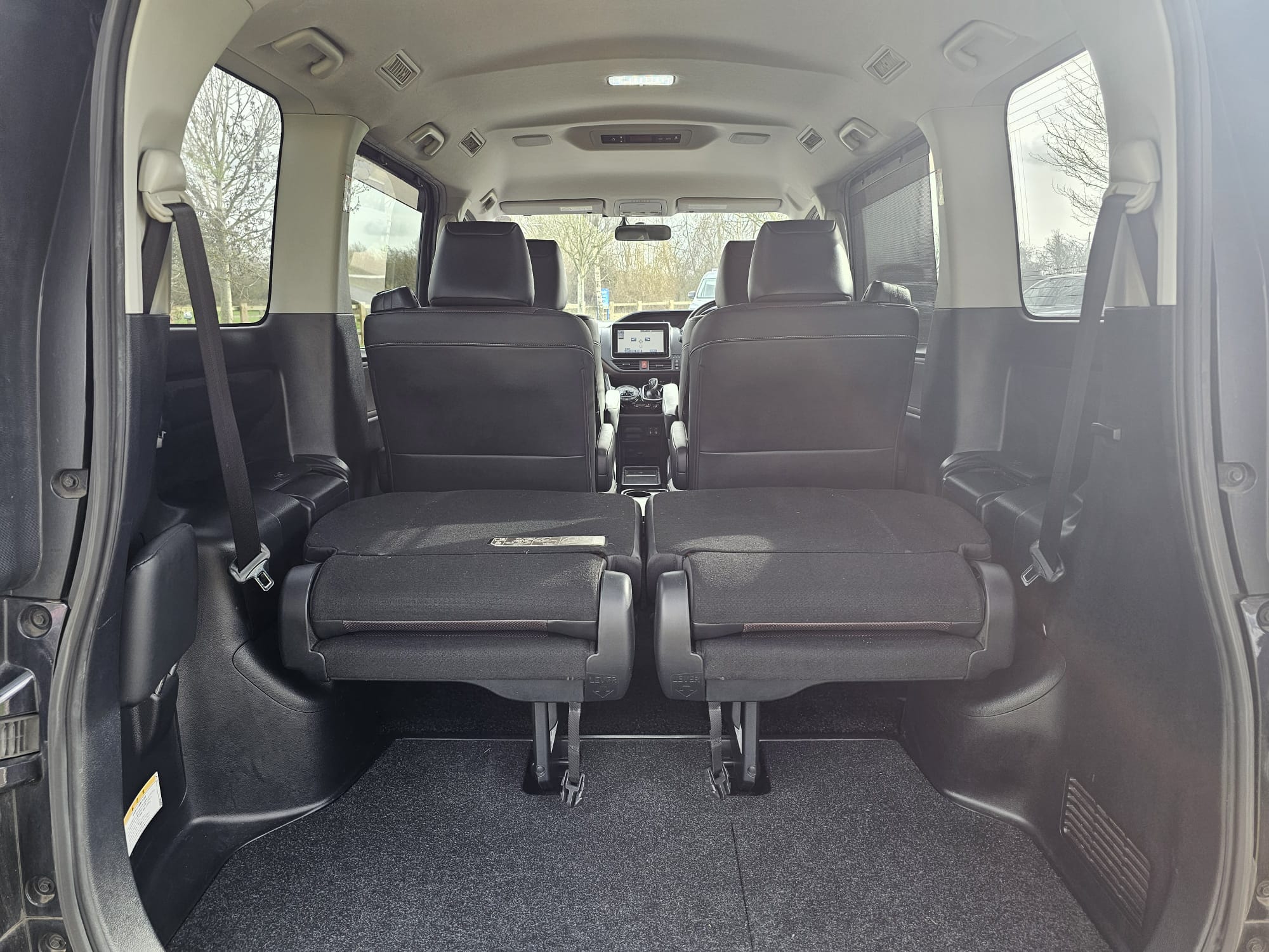 TOYOTA VOXY/ESQUIRE 1.8h Auto Euro 6 7 Seater Hybrid MPV Cruise Control Ulez Compliant