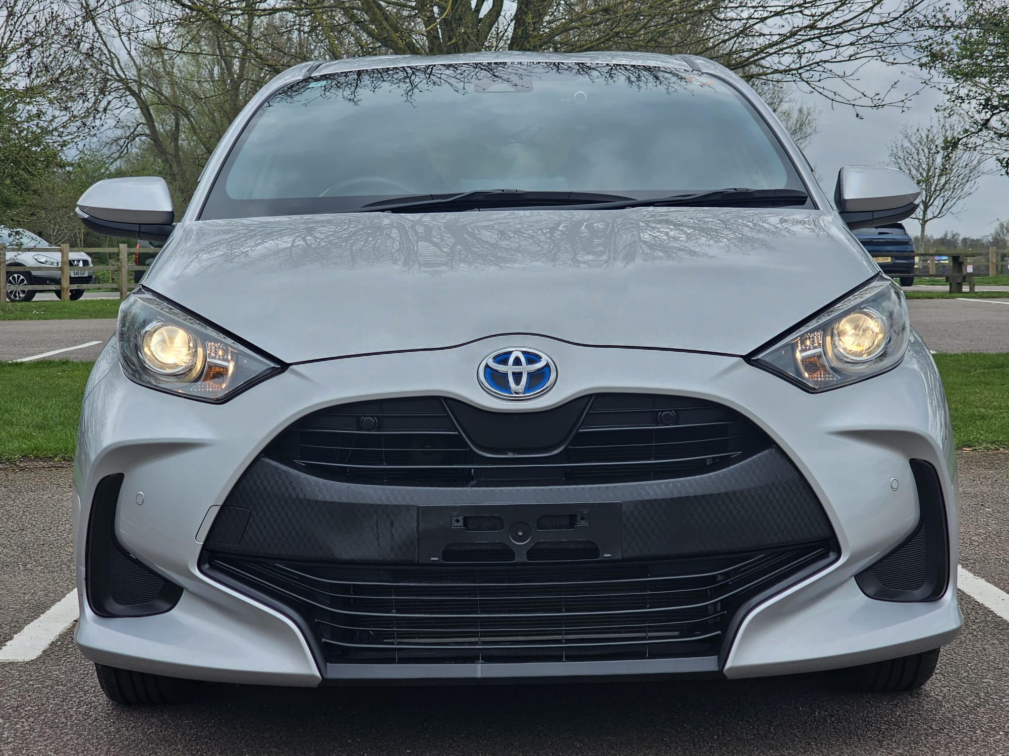 TOYOTA YARIS	1.5 Hybrid Dynamic 5dr CVT