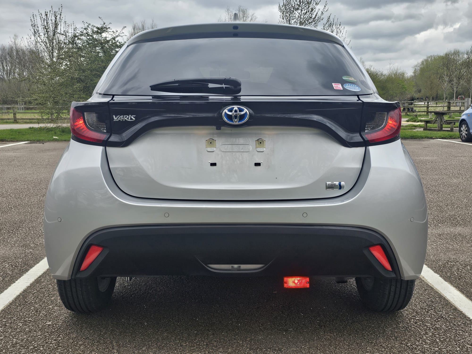 TOYOTA YARIS	1.5 Hybrid Dynamic 5dr CVT