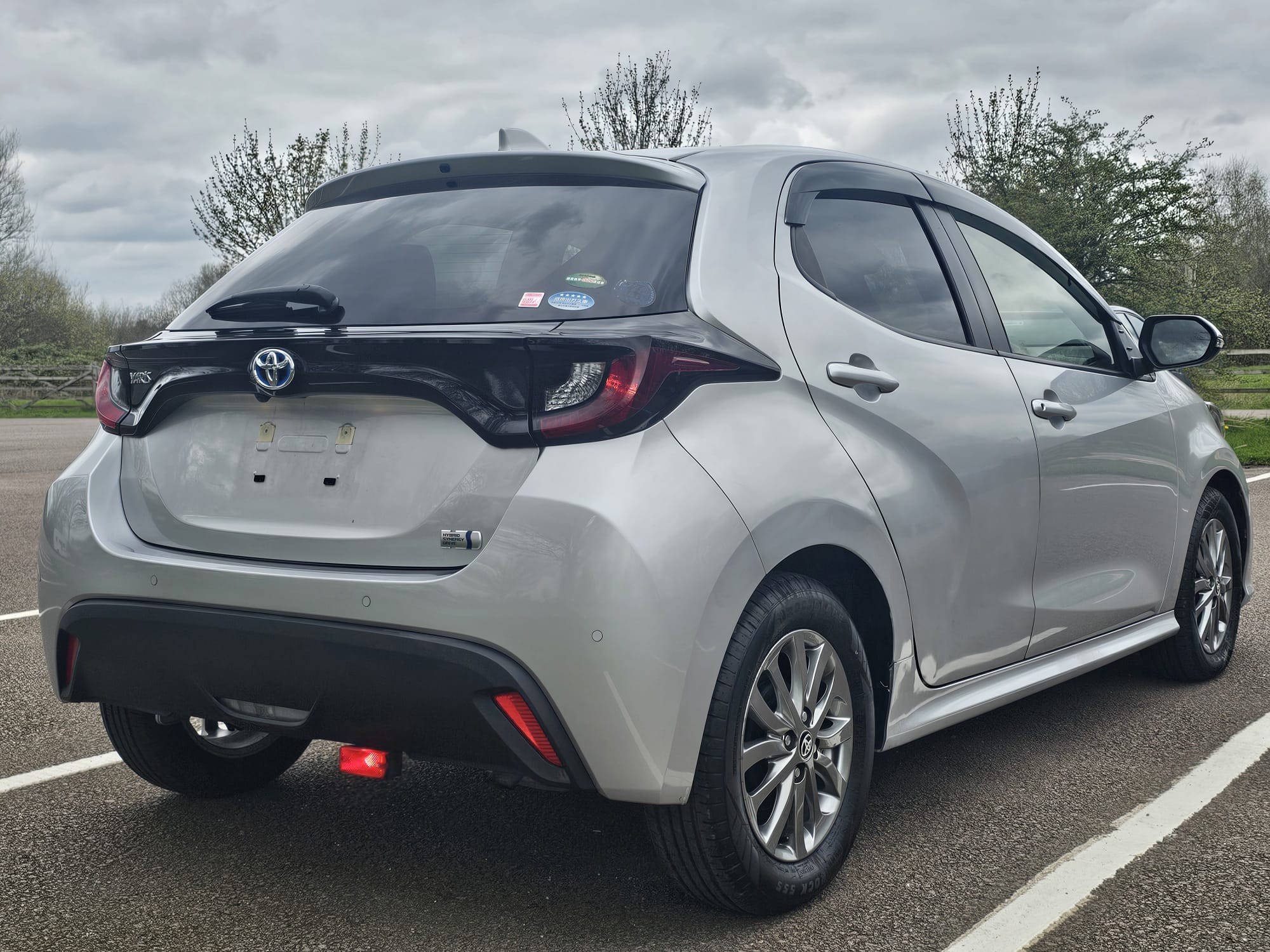 TOYOTA YARIS	1.5 Hybrid Dynamic 5dr CVT