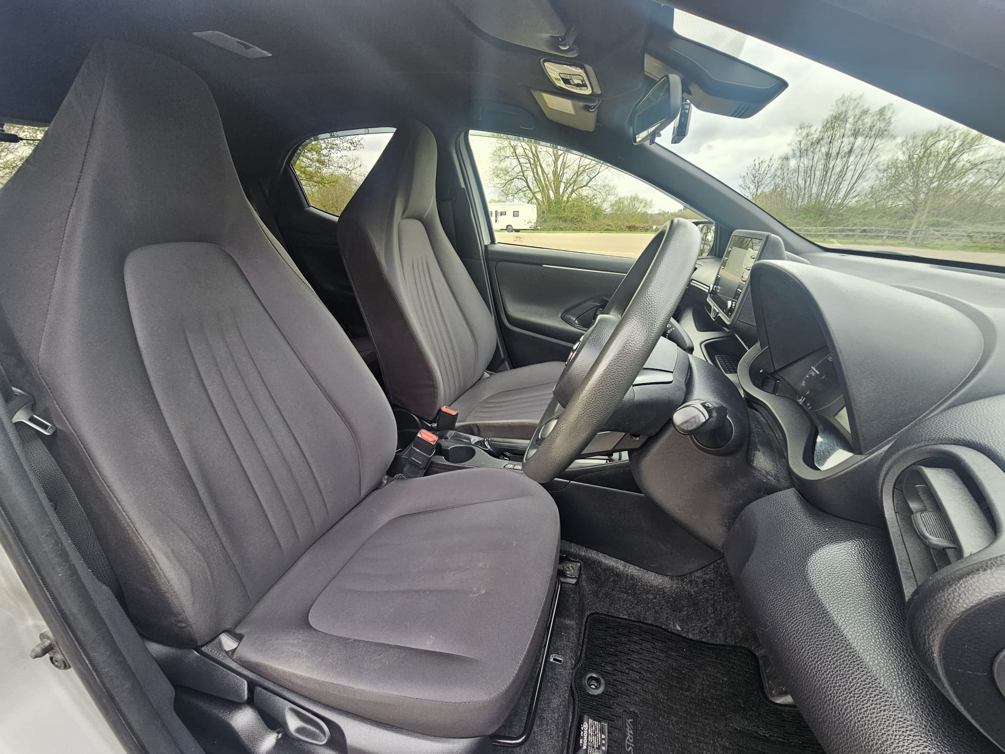 TOYOTA YARIS	1.5 Hybrid Dynamic 5dr CVT