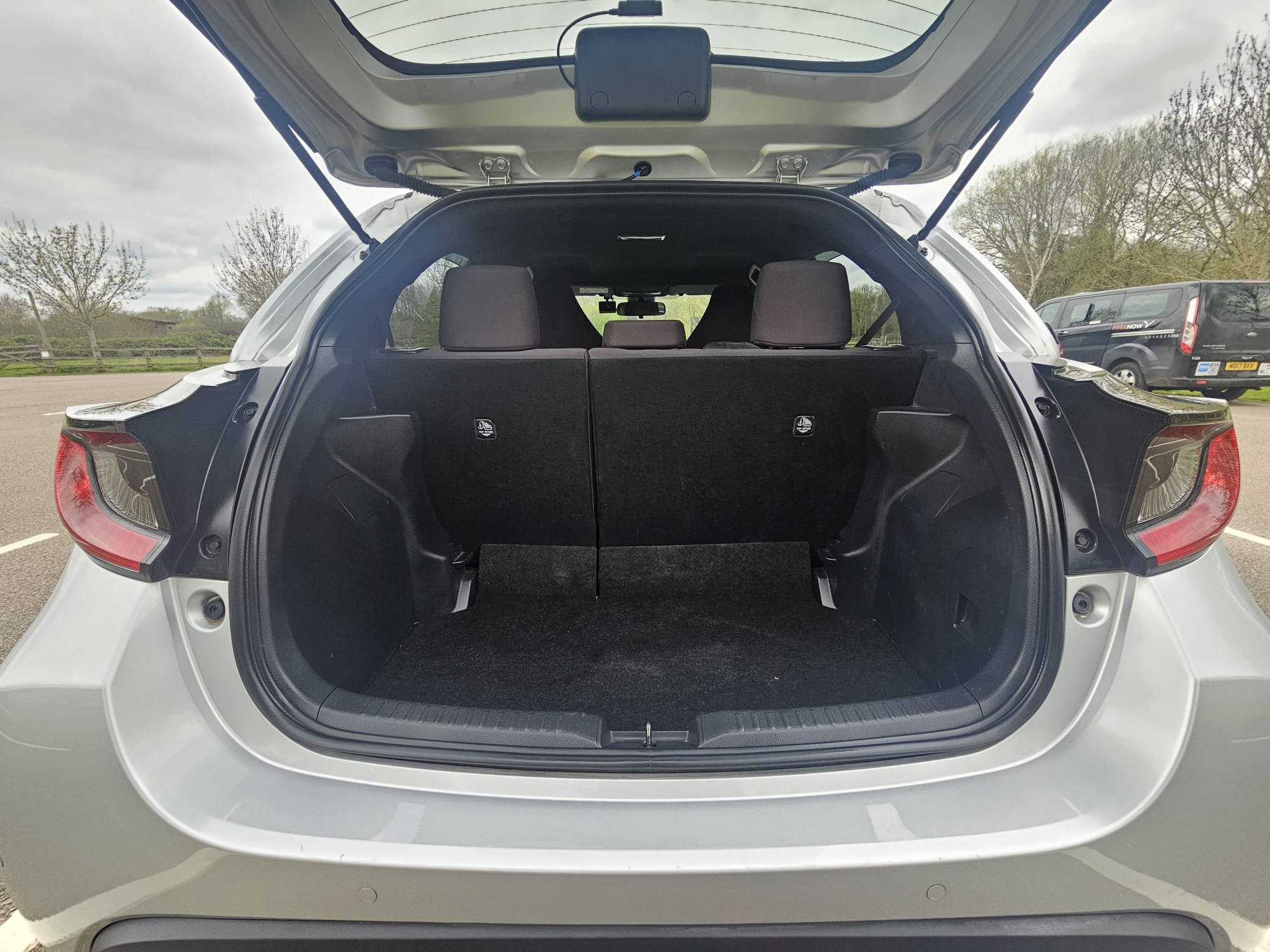 TOYOTA YARIS	1.5 Hybrid Dynamic 5dr CVT