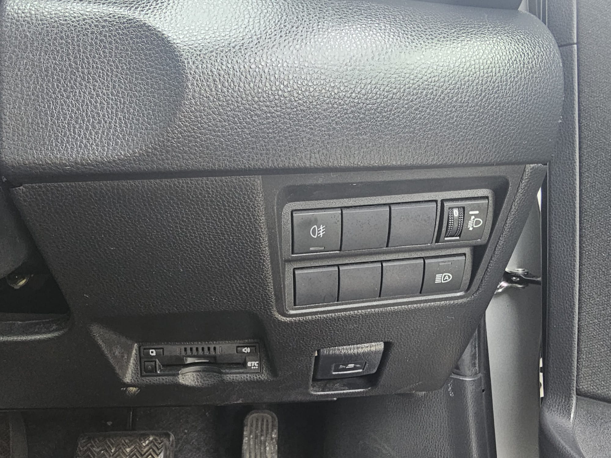 TOYOTA YARIS	1.5 Hybrid Dynamic 5dr CVT