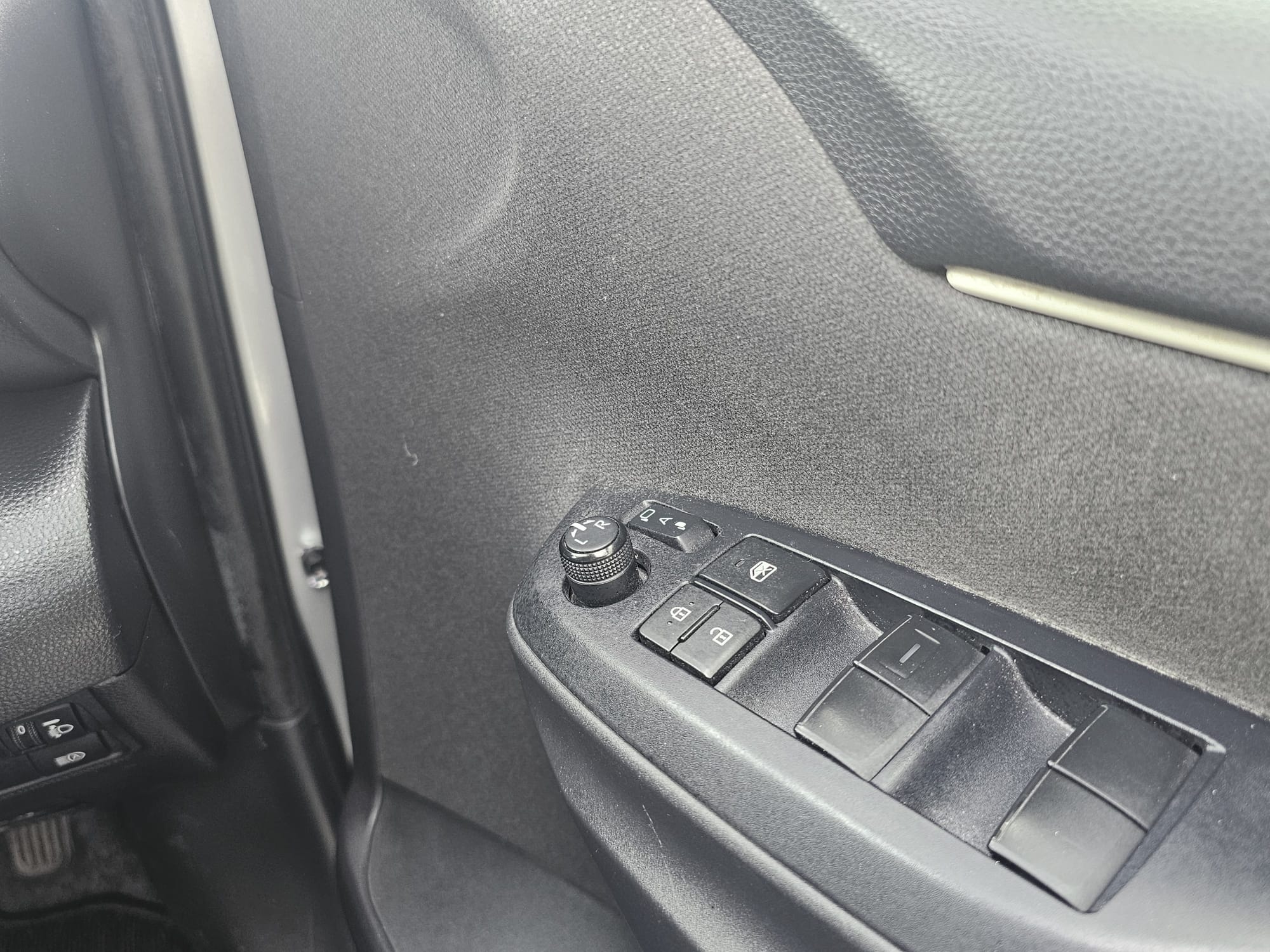 TOYOTA YARIS	1.5 Hybrid Dynamic 5dr CVT