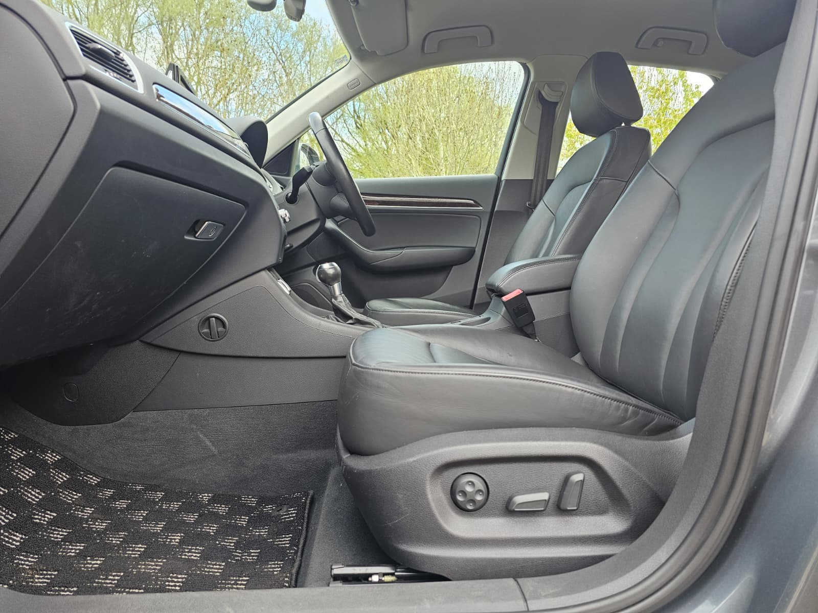 AUDI Q3 2.0 TFSI SE SUV 5dr Petrol S Tronic quattro Euro 5