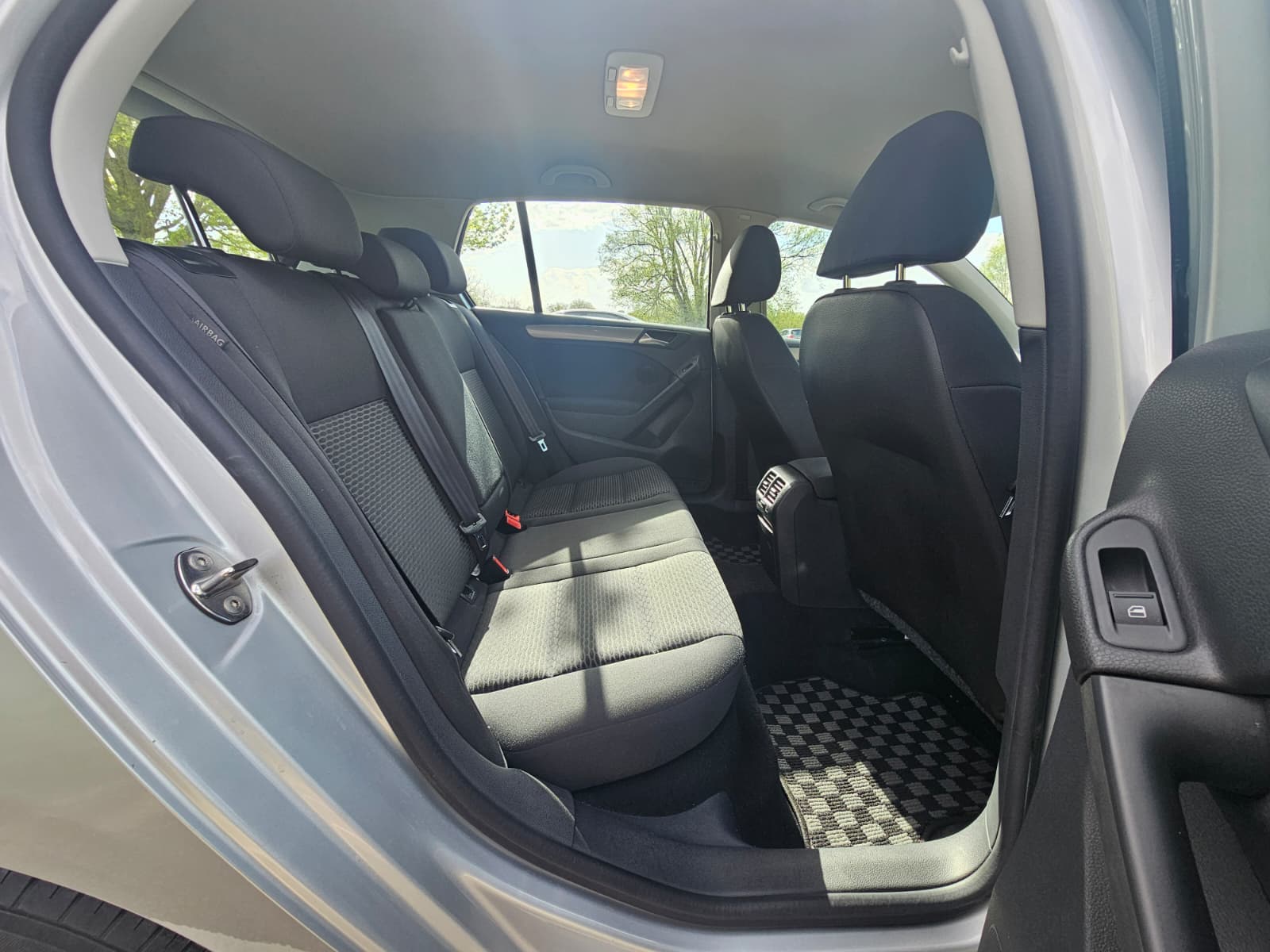 VOLKSWAGEN GOLF 1.2 TSI S Hatchback 5dr Petrol DSG Euro 5