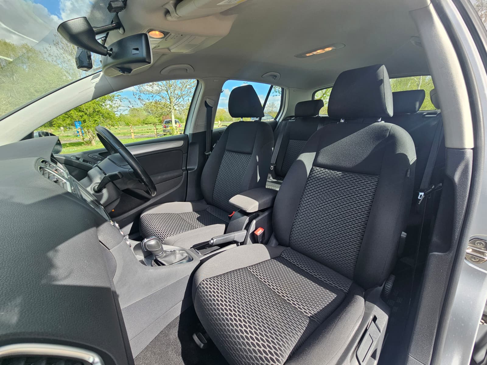 VOLKSWAGEN GOLF 1.2 TSI S Hatchback 5dr Petrol DSG Euro 5