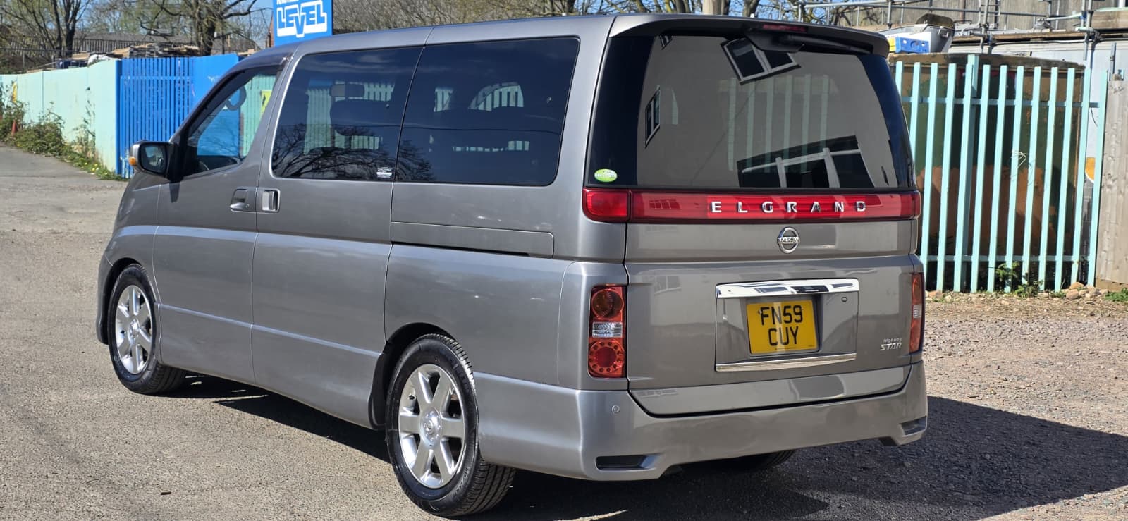 NISSAN ELGRAND HighwayStar 3.5 V6 Auto 8 Seater Twin Sunroof MPV 37k Miles Only Ulez Free