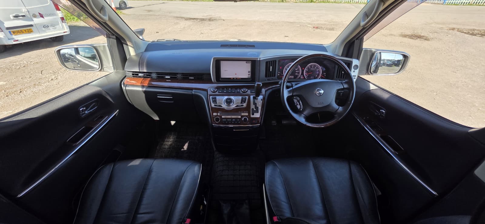 NISSAN ELGRAND HighwayStar 3.5 V6 Auto 8 Seater Twin Sunroof MPV 37k Miles Only Ulez Free