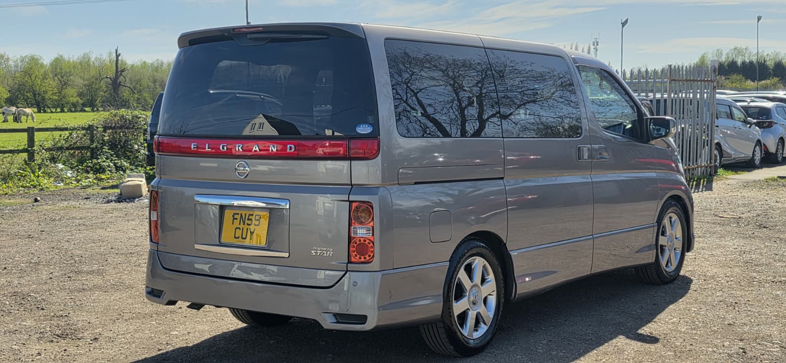 NISSAN ELGRAND HighwayStar 3.5 V6 Auto 8 Seater Twin Sunroof MPV 37k Miles Only Ulez Free