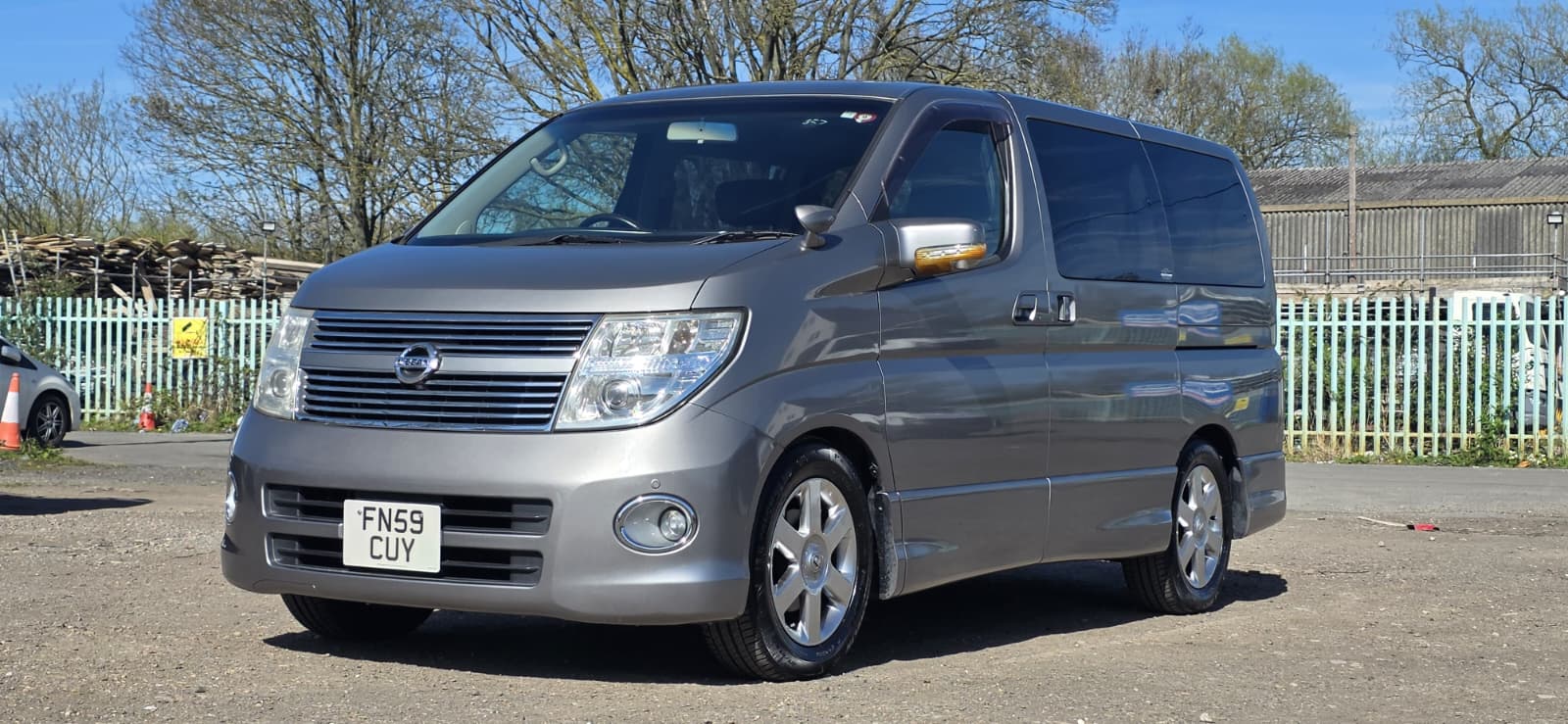 NISSAN ELGRAND HighwayStar 3.5 V6 Auto 8 Seater Twin Sunroof MPV 37k Miles Only Ulez Free