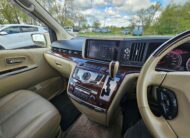 Nissan Elgrand XL 3.5 V6 Automatic 7 Seater MPV Double Sunroof