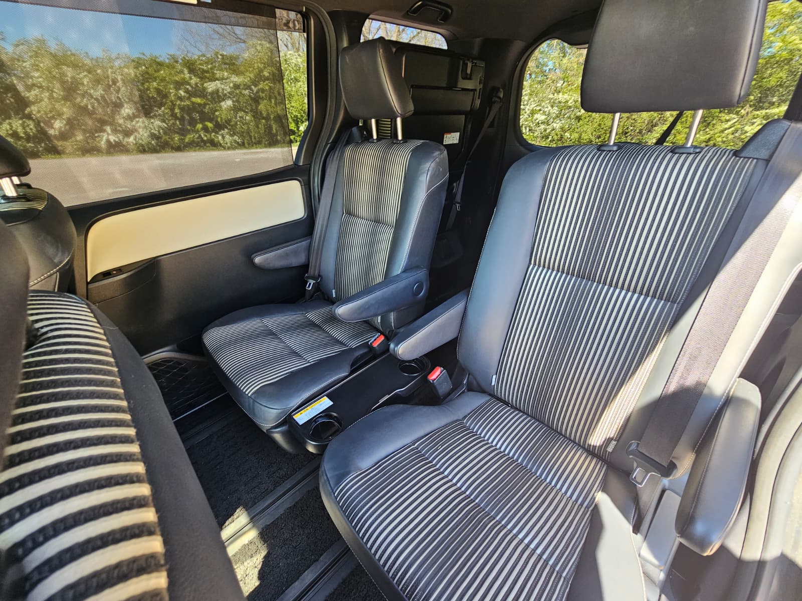 TOYOTA NOAH 1.8h Auto Euro 6 7 Seater Hybrid MPV Cruise Control Ulez Compliant