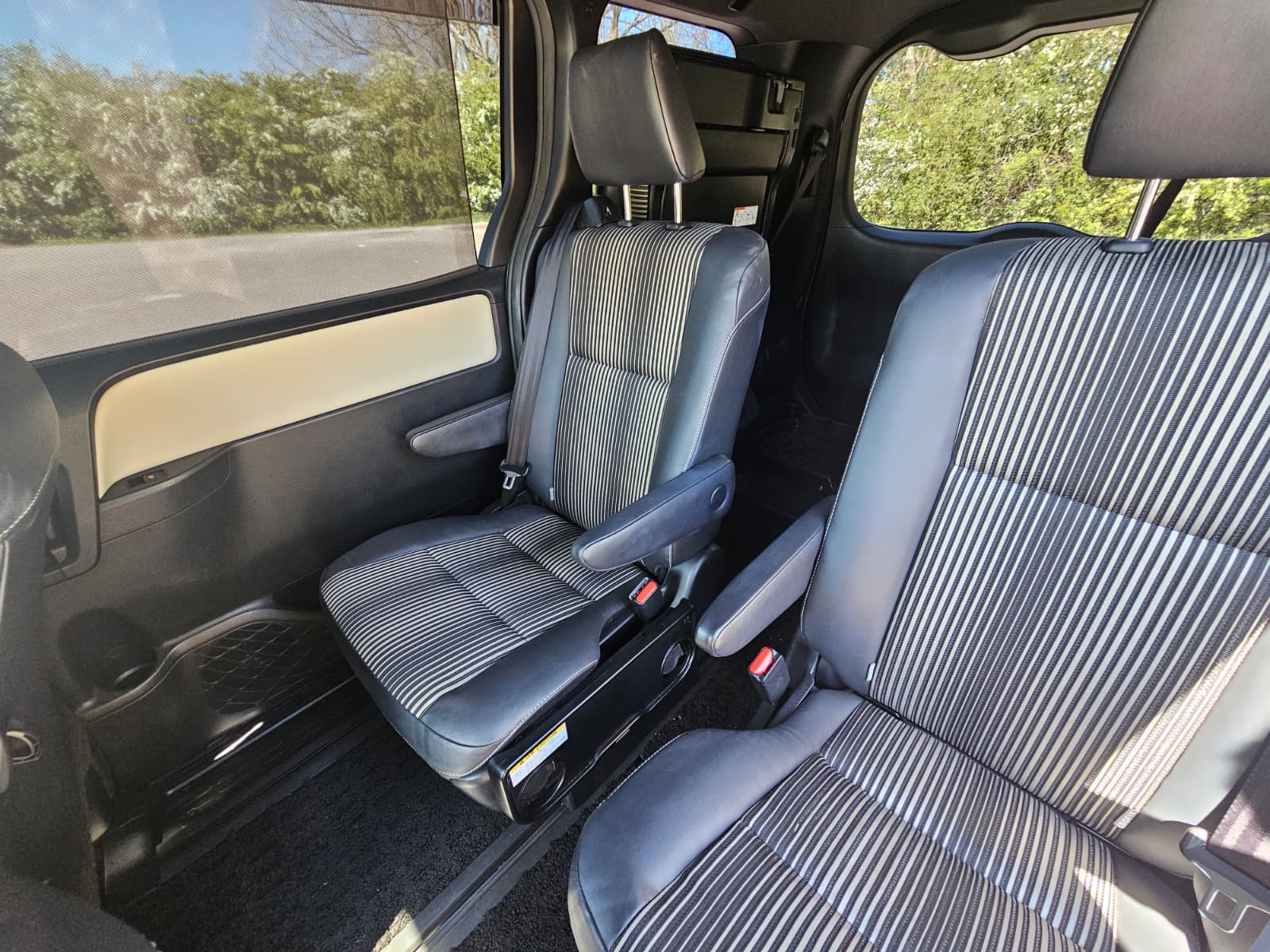 TOYOTA NOAH 1.8h Auto Euro 6 7 Seater Hybrid MPV Cruise Control Ulez Compliant