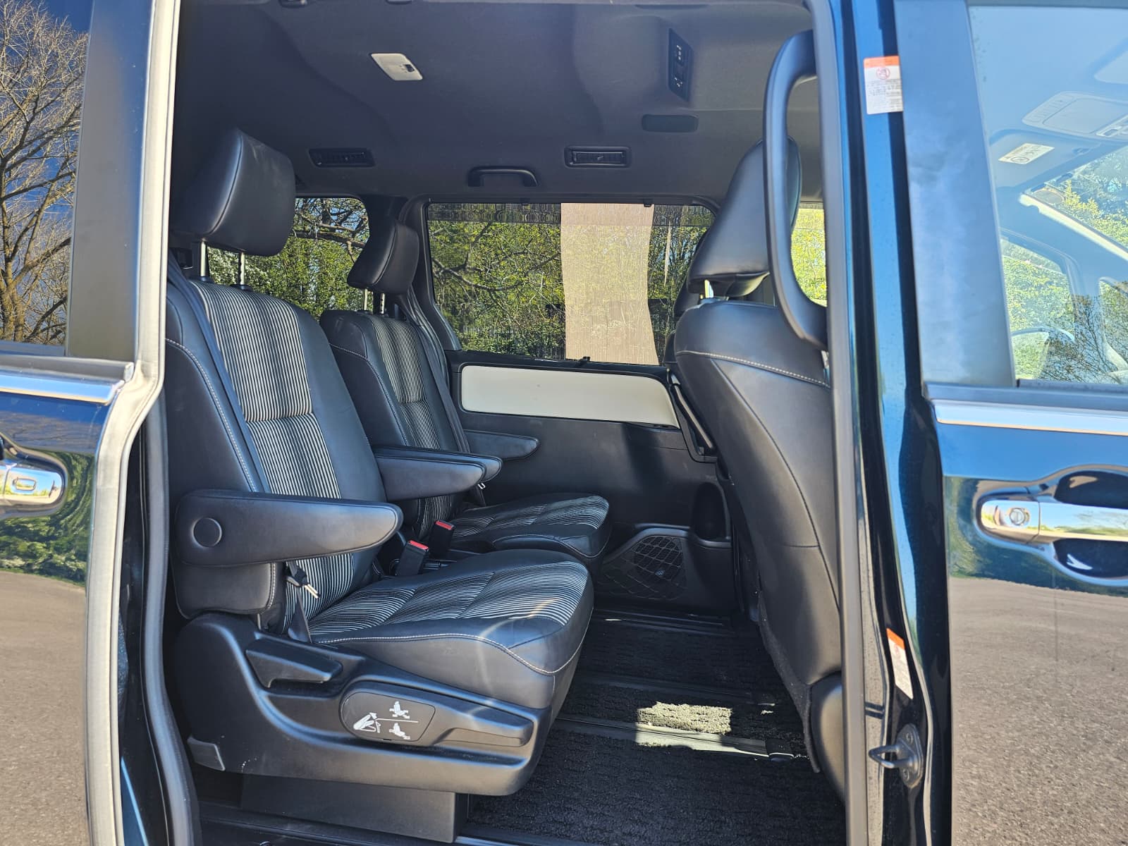 TOYOTA NOAH 1.8h Auto Euro 6 7 Seater Hybrid MPV Cruise Control Ulez Compliant