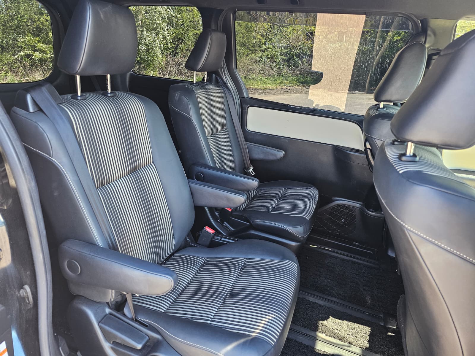 TOYOTA NOAH 1.8h Auto Euro 6 7 Seater Hybrid MPV Cruise Control Ulez Compliant