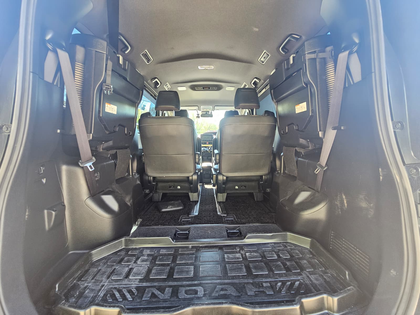 TOYOTA NOAH 1.8h Auto Euro 6 7 Seater Hybrid MPV Cruise Control Ulez Compliant