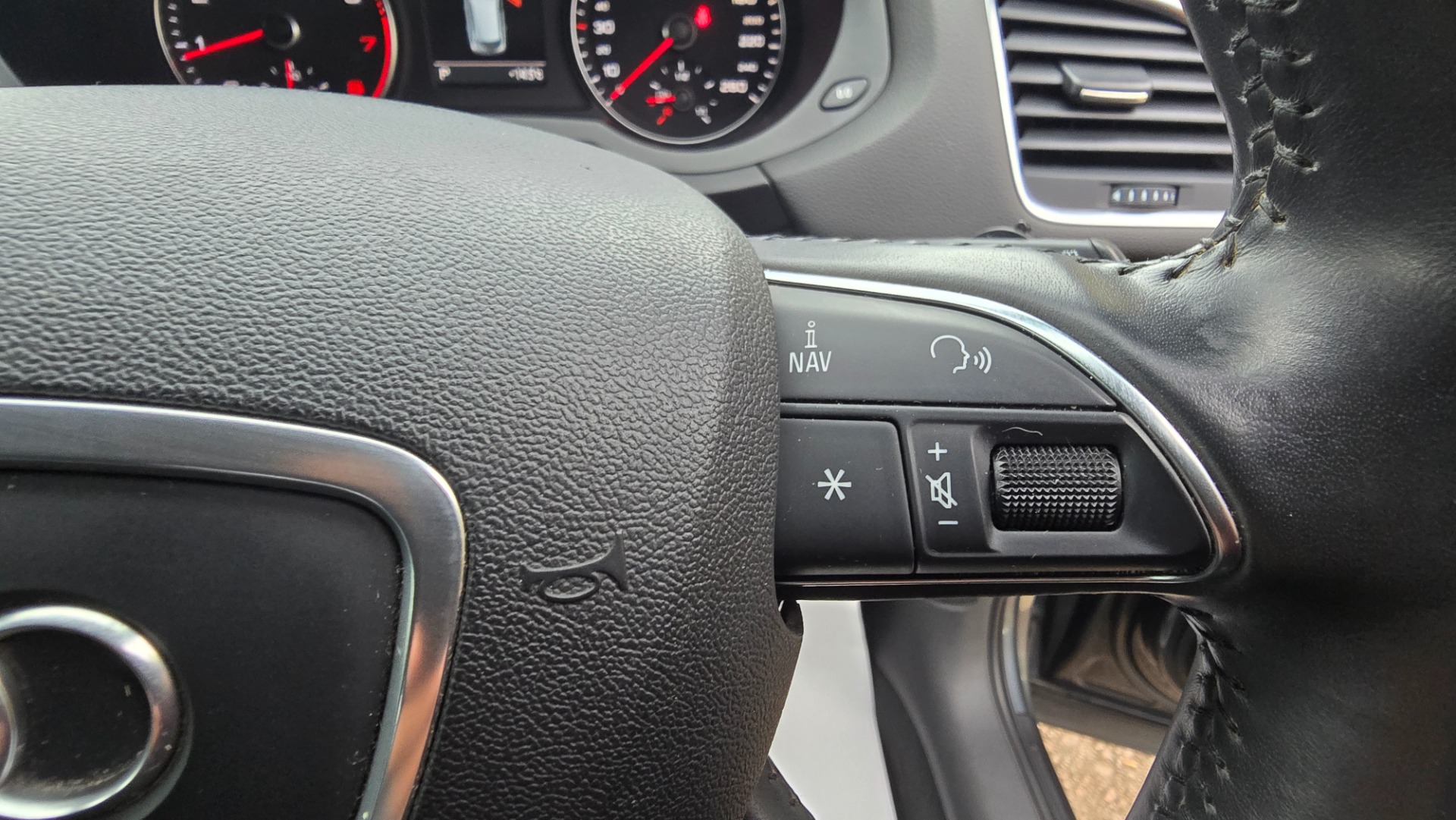 AUDI Q3 TFSI SE S Tronic quattro SUV Auto Full Black Leather+Heated Seats Ulez Free