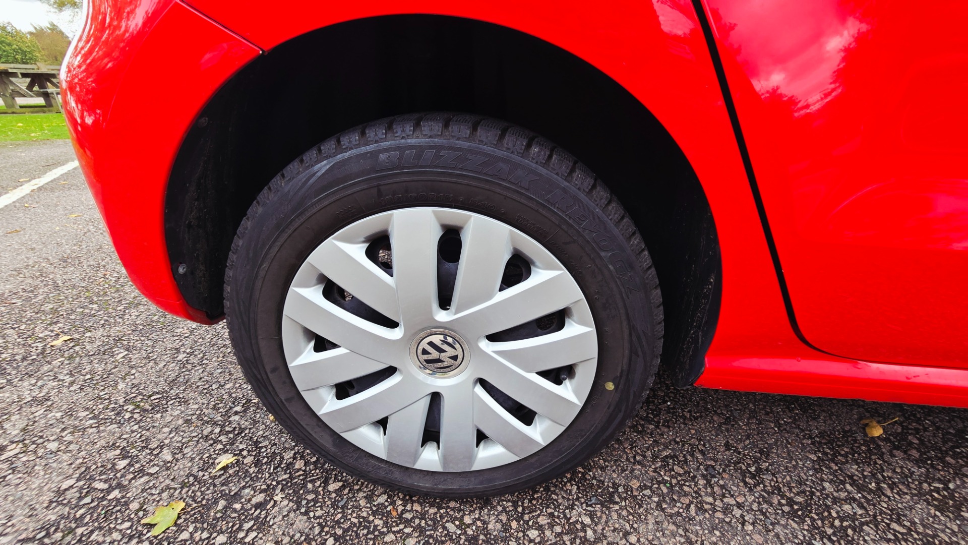 VOLKSWAGEN POLO