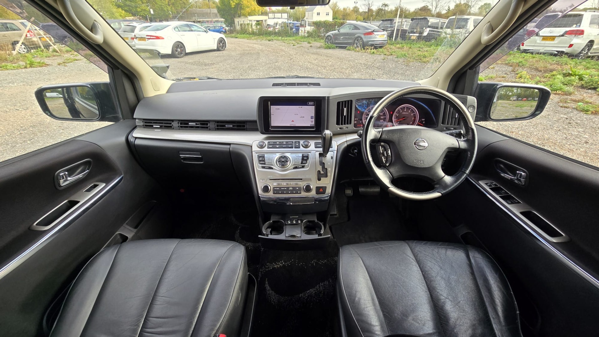 NISSAN ELGRAND