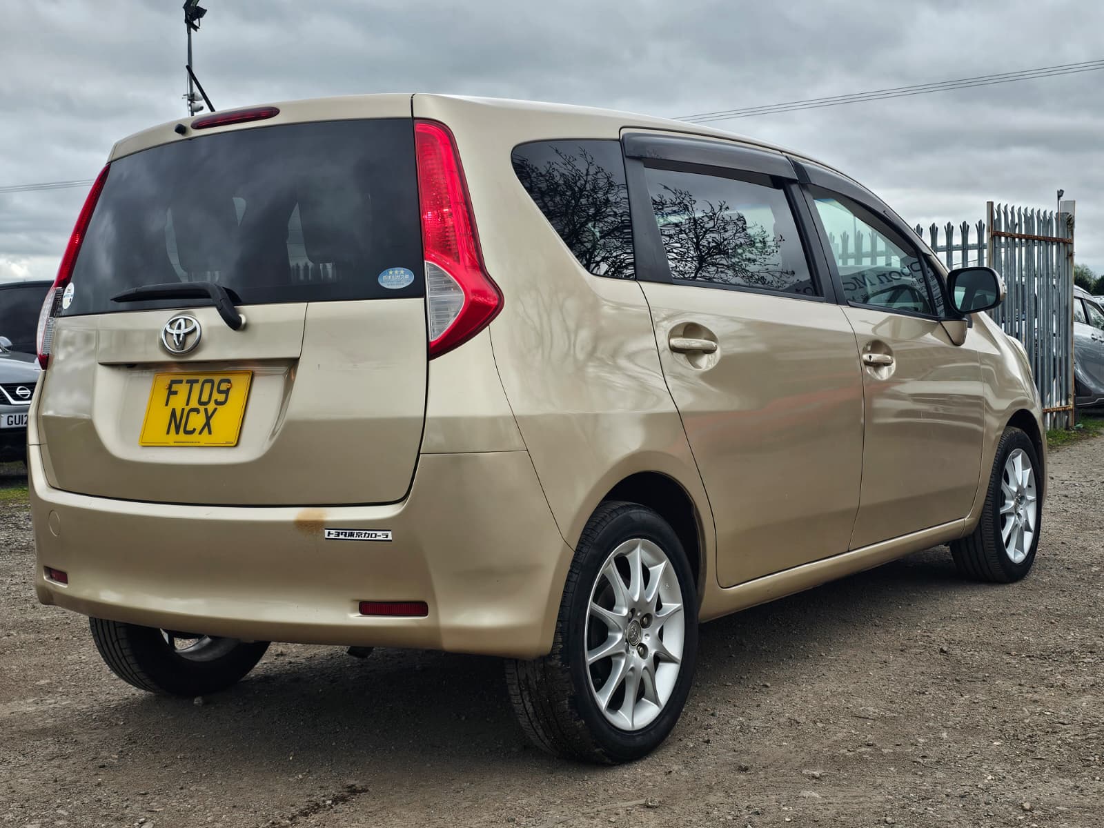 TOYOTA PASSO Corolla 1.5 Auto 7 Seater MPV Ulez Free