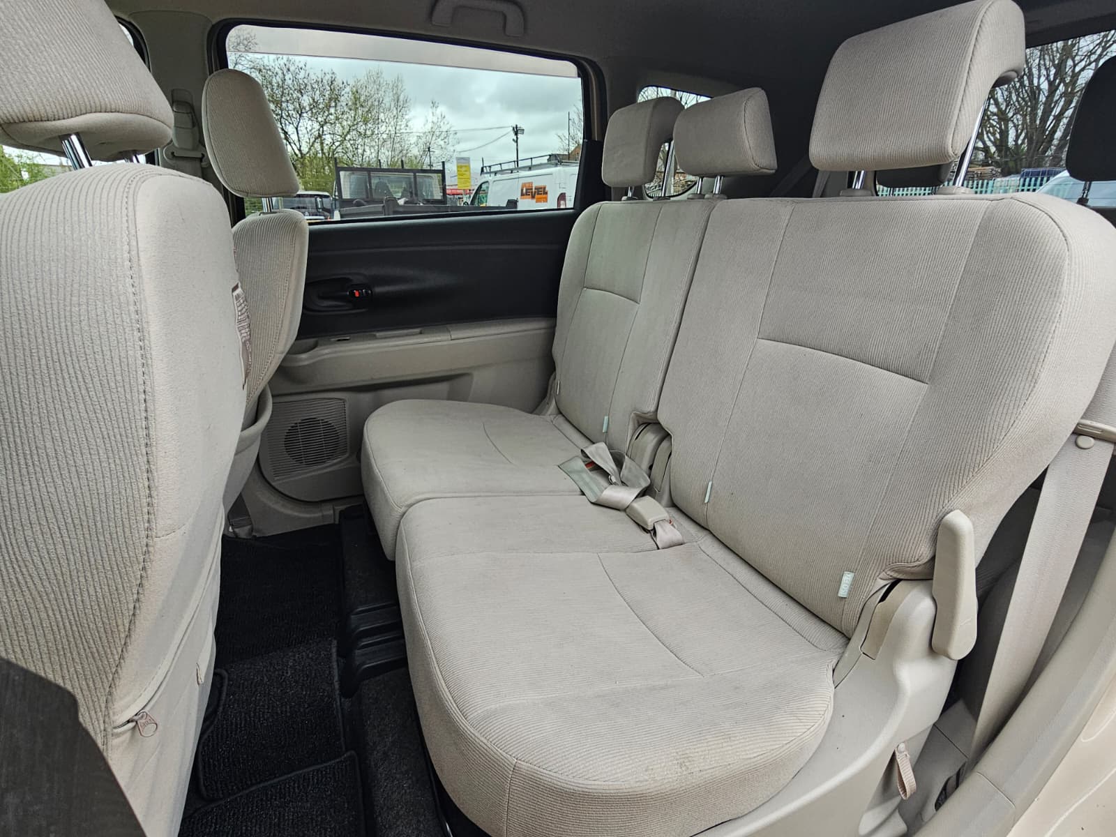TOYOTA PASSO Corolla 1.5 Auto 7 Seater MPV Ulez Free