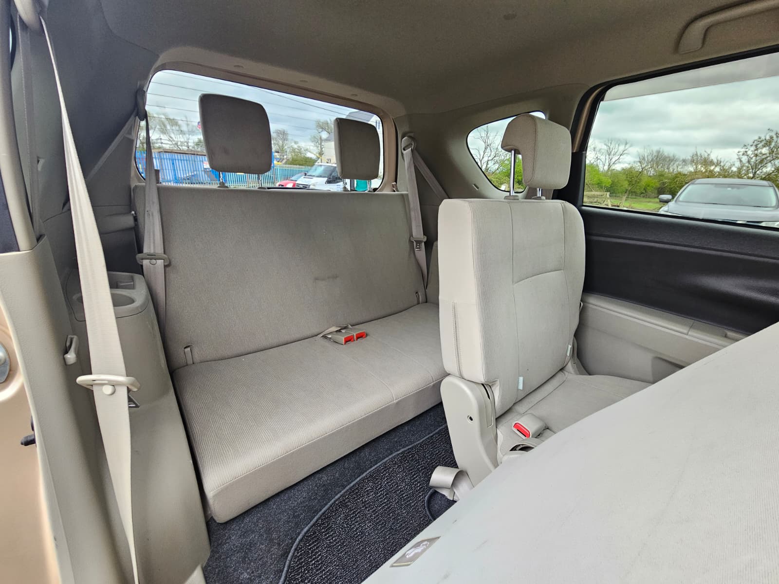 TOYOTA PASSO Corolla 1.5 Auto 7 Seater MPV Ulez Free