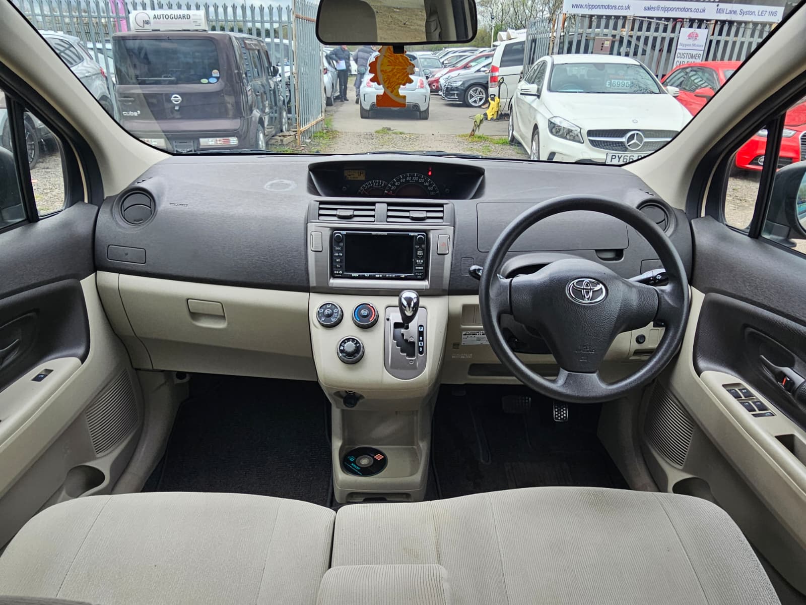 TOYOTA PASSO Corolla 1.5 Auto 7 Seater MPV Ulez Free