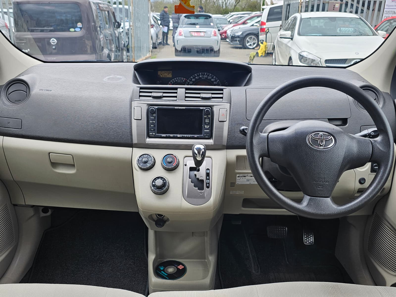 TOYOTA PASSO Corolla 1.5 Auto 7 Seater MPV Ulez Free