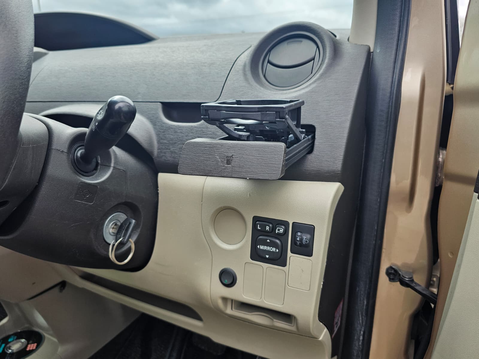 TOYOTA PASSO Corolla 1.5 Auto 7 Seater MPV Ulez Free